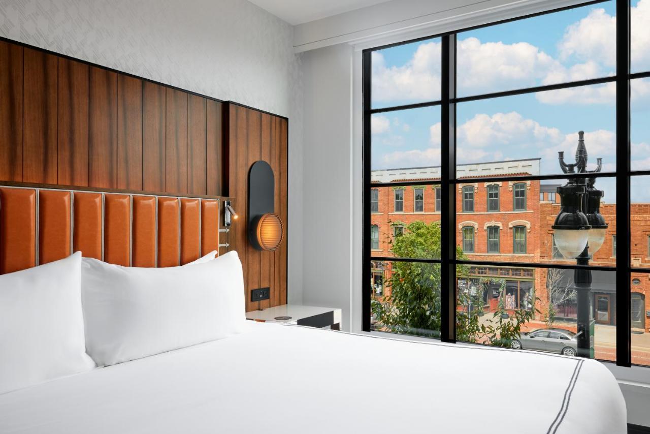 The Godfrey Detroit, Curio Collection By Hilton Hotell Exteriör bild