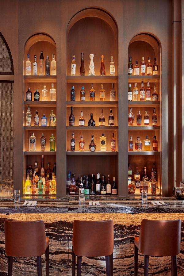 The Godfrey Detroit, Curio Collection By Hilton Hotell Exteriör bild